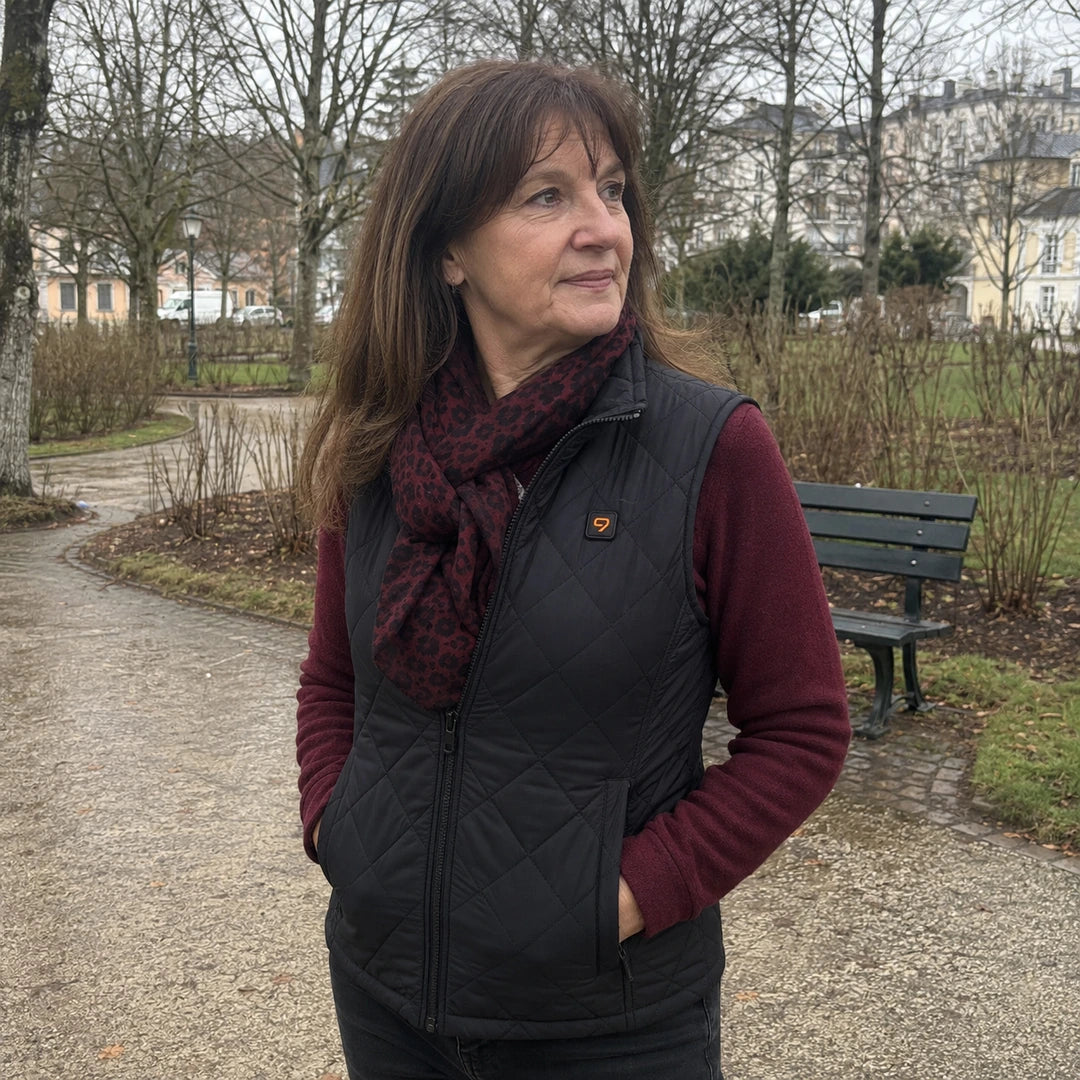 Photo client portant 9HEAT Elara 21 - Gilet chauffant Femme