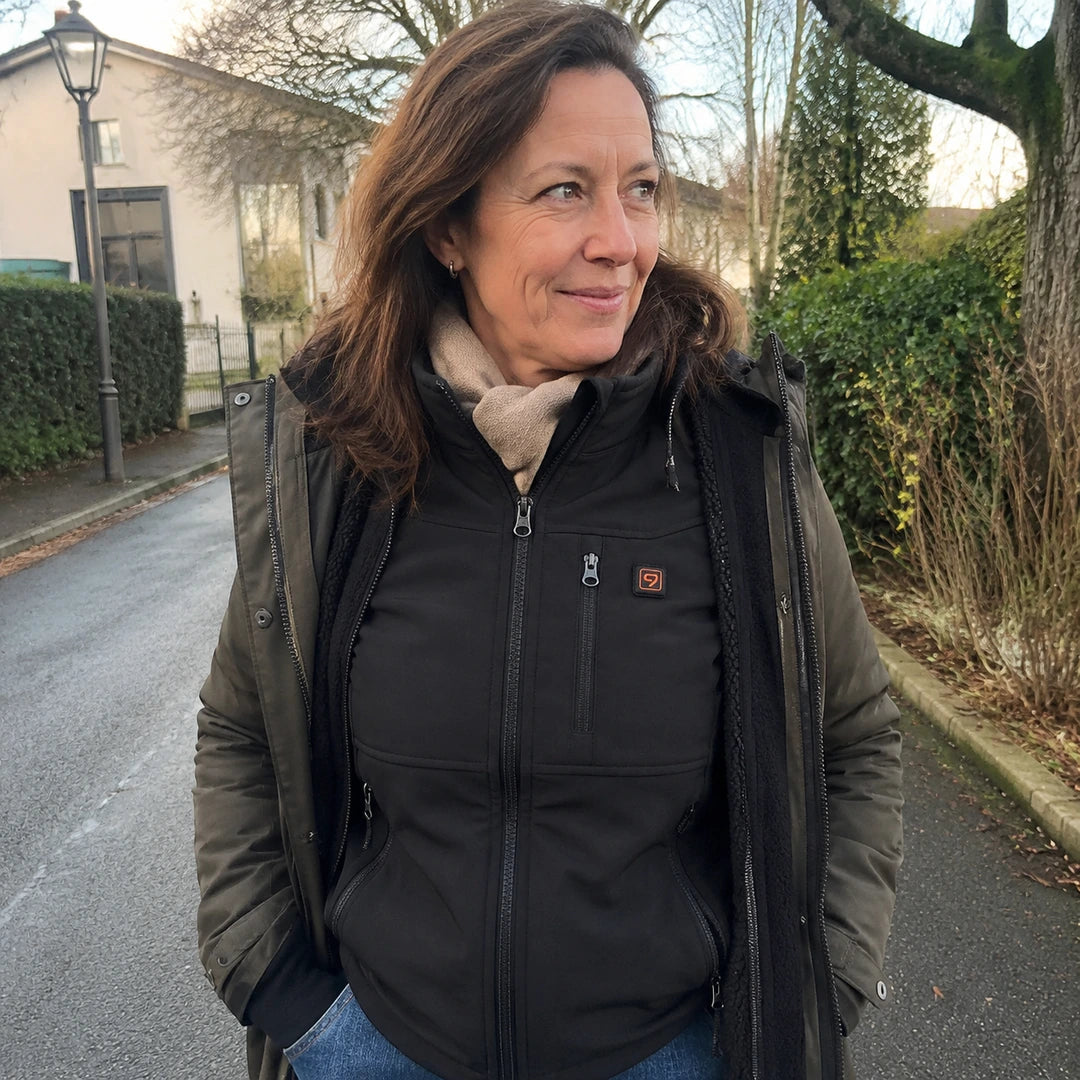 Photo client portant Gilet chauffant outdoor unisexe - Trail V6
