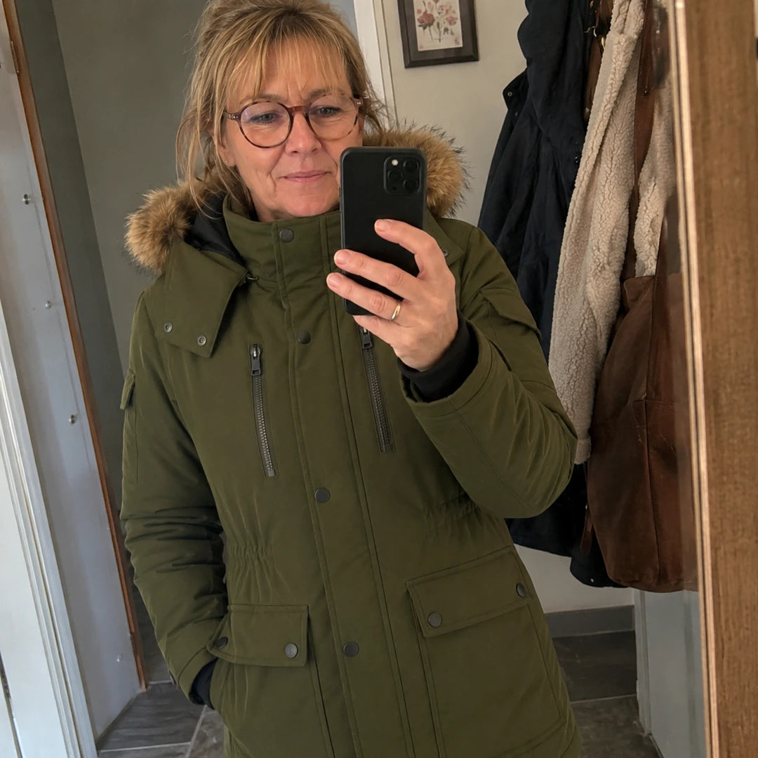 Photo client portant 9HEAT Noria 8 - Manteau chauffant Femme
