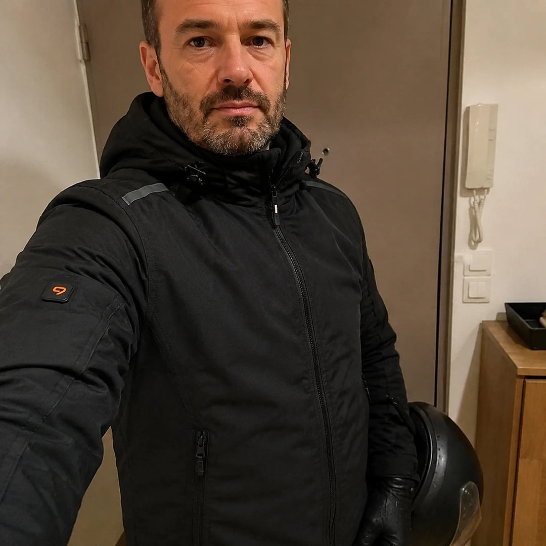 Photo client portant Veste moto chauffante homme - Rider 9